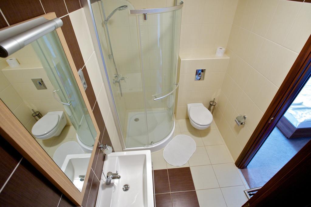 Airport Wellness Panzio Guest house 2*