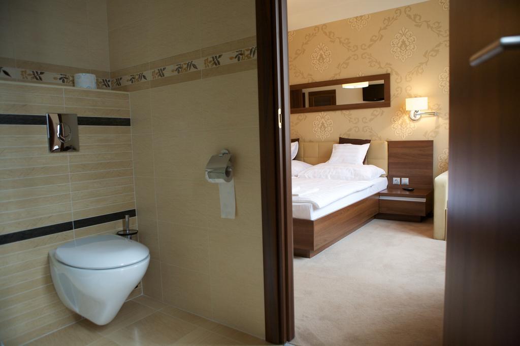 Airport Wellness Panzio 2* Hajduszoboszlo